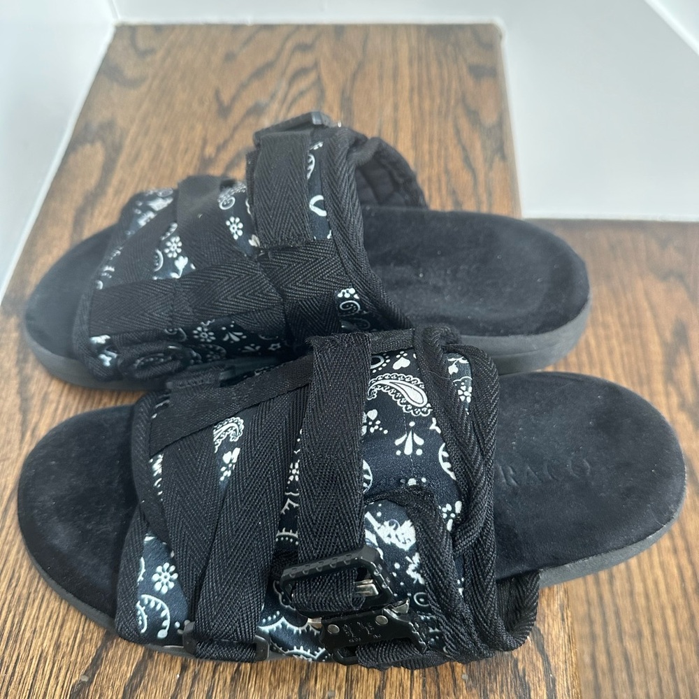 Sporty Black Slide Sandals with Graphic Design